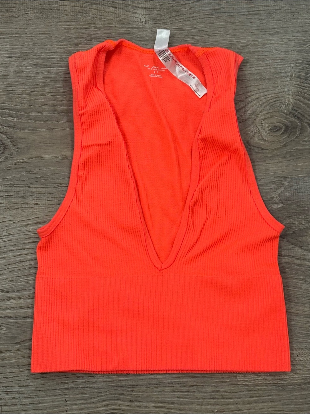 Out From Under Urban Outfitters Hailey Seamless Plunge Cropped Tank Top Size S